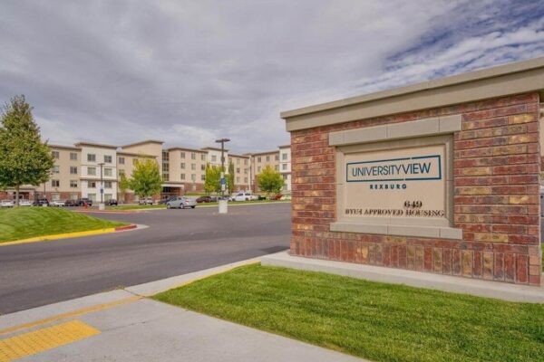 University View apartment sign
